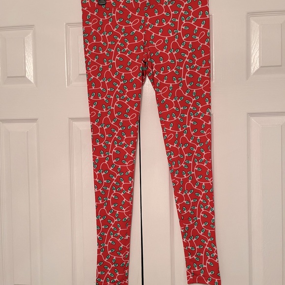 🎄🎅🏻 Tipsy Elves Women’s Christmas String Lights Leggings in Red. SIZE M. - Picture 2 of 6